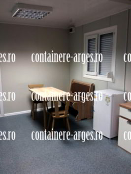 container pret Arges